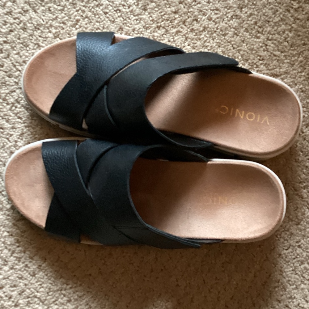 Vionic Black Women's Sandals